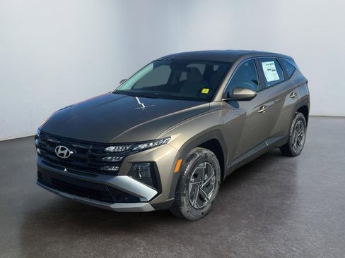 New 2026 Hyundai Tucson Blue SE image 1