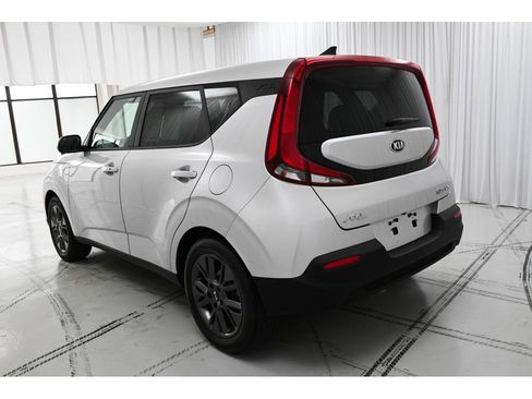 Used 2021 Kia Soul EX FWD image 5