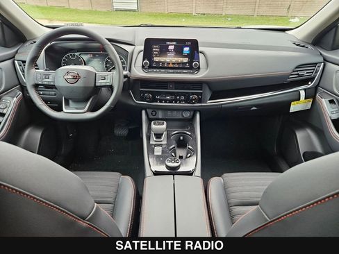 New 2026 Nissan Rogue SV AWD/4WD image 19