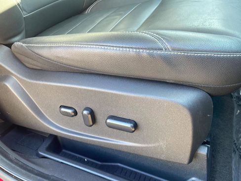 Used 2015 Ford Escape Titanium image 9