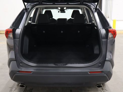 Used 2022 Toyota RAV4 XLE image 13