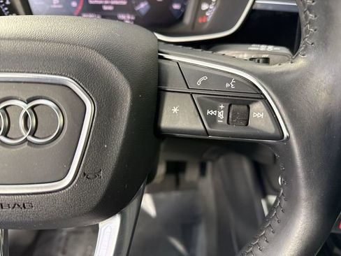 Used 2020 Audi Q3 2.0T Premium Plus AWD/4WD image 13