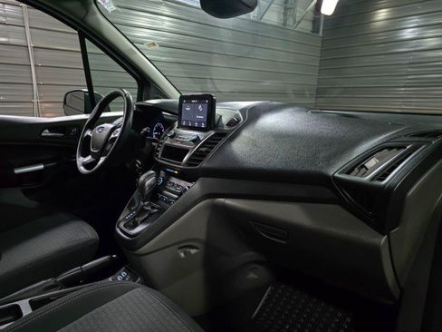 Used 2020 Ford Transit Connect XLT image 14