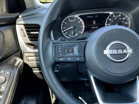 Certified 2024 Nissan Rogue SV FWD image 14