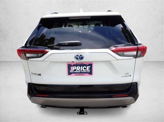 Used 2022 Toyota RAV4 SE w/ Convenience Package AWD/4WD video 3