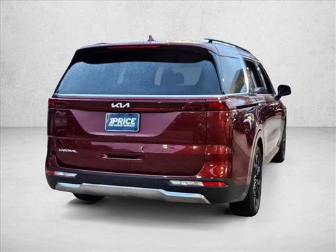 Used 2024 Kia Carnival SX image 5