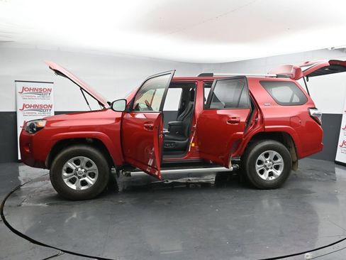 Used 2019 Toyota 4Runner SR5 Premium image 28