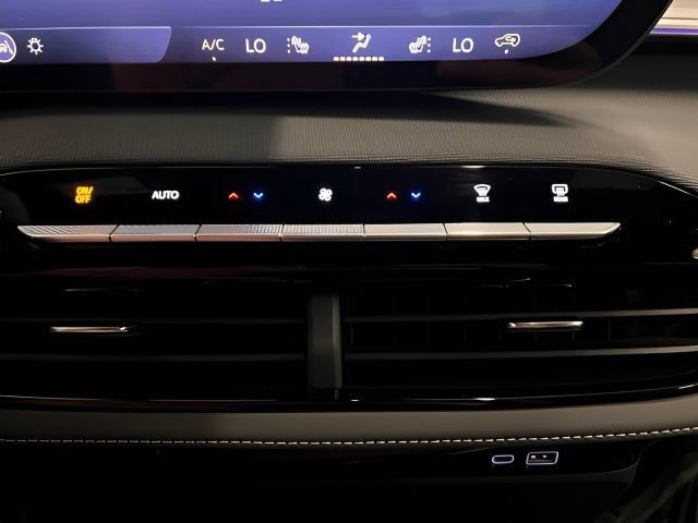 Certified 2026 Buick Enclave Preferred AWD/4WD image 16