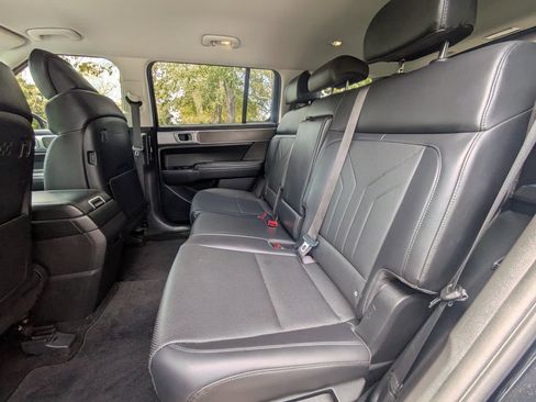Used 2024 Hyundai Santa Fe SEL FWD image 13