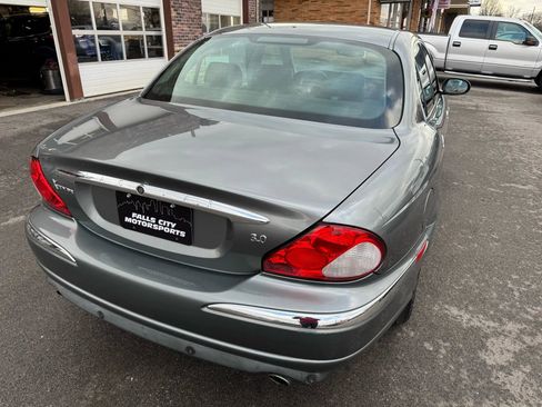 Used 2002 Jaguar X-TYPE 3.0 image 13