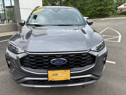 Used 2023 Ford Escape ST-Line Select w/ Tech Pack #1 AWD/4WD image 8