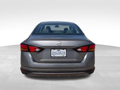Used 2024 Nissan Altima 2.5 S FWD image 5