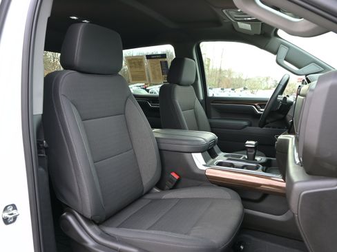 Used 2025 Chevrolet Silverado 1500 LT w/ Max Trailering Package image 11