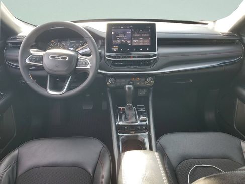 Used 2023 Jeep Compass Trailhawk AWD/4WD image 11