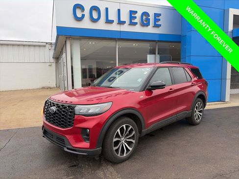 Used 2025 Ford Explorer ST-Line AWD/4WD image 1
