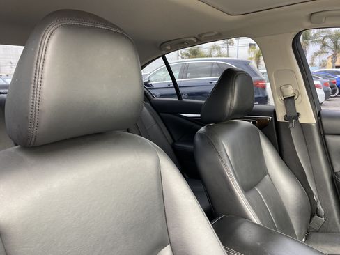 Used 2019 INFINITI Q50 Luxe w/ Essential Package (3.0T Luxe) RWD image 28