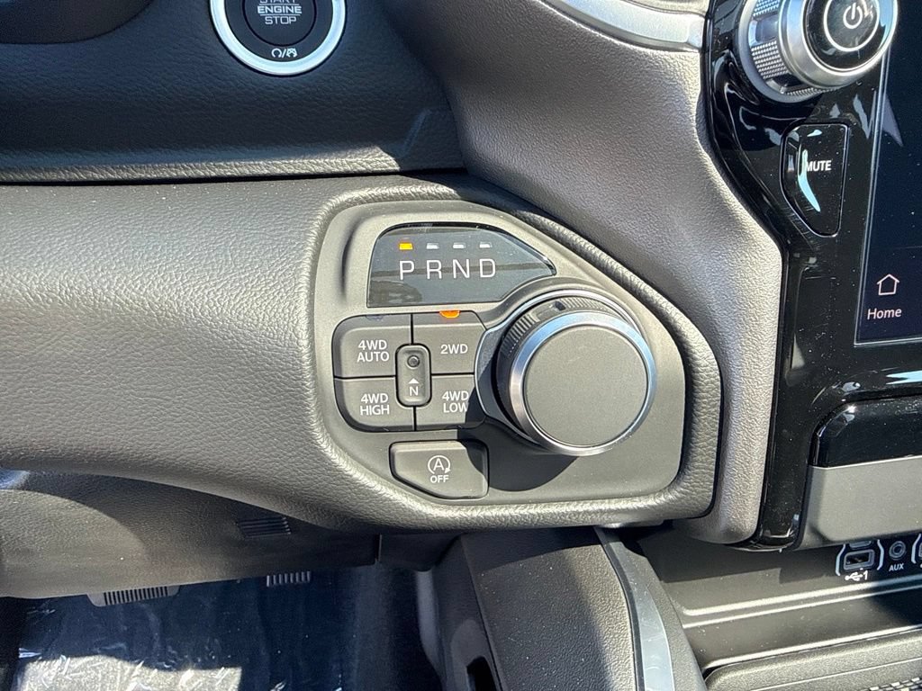 New 2026 RAM 1500 Big Horn AWD/4WD image 14
