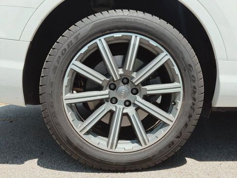 Used 2019 Audi Q7 2.0T Premium Plus w/ Premium Plus Package AWD/4WD image 37