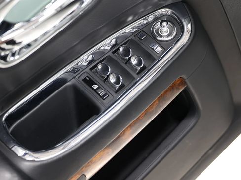 Used 2013 Rolls-Royce Ghost RWD image 13