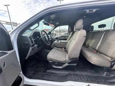 Used 2017 Ford F250 XLT w/ FX4 Off-Road Package image 7