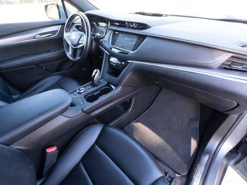 Used 2022 Cadillac XT5 Luxury image 25
