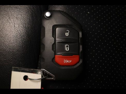 Used 2024 Jeep Gladiator Sport image 27