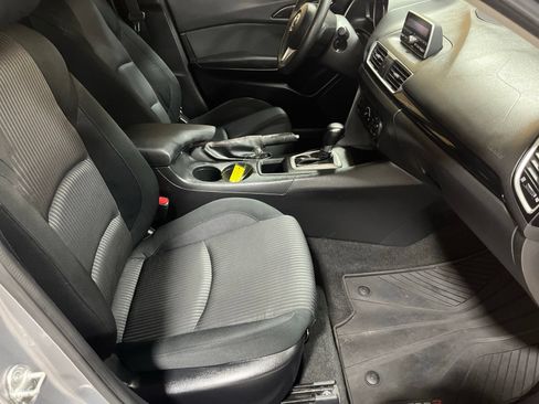 Used 2014 MAZDA MAZDA3 i Touring w/ Moonroof Package 1 FWD image 15
