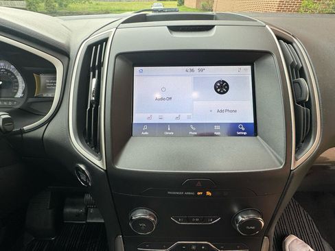 Used 2020 Ford Edge SEL AWD/4WD image 34