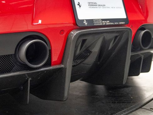 Used 2015 Ferrari 458 Speciale Coupe RWD image 39