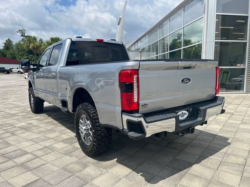 Used 2024 Ford F250 Lariat w/ Lariat Ultimate Package AWD/4WD image 4