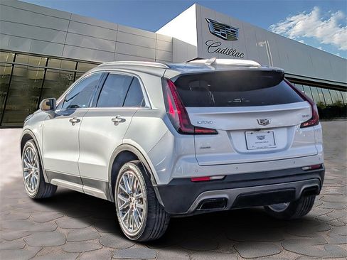 Used 2019 Cadillac XT4 Premium Luxury image 2