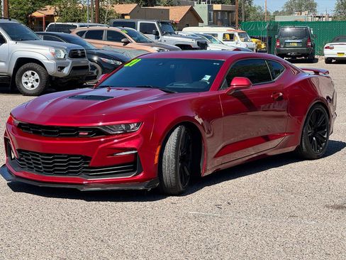 Used 2021 Chevrolet Camaro SS RWD image 3