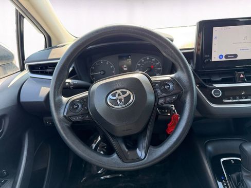 Used 2024 Toyota Corolla LE image 12