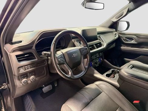 Certified 2022 Chevrolet Suburban RST w/ Luxury Package AWD/4WD image 9