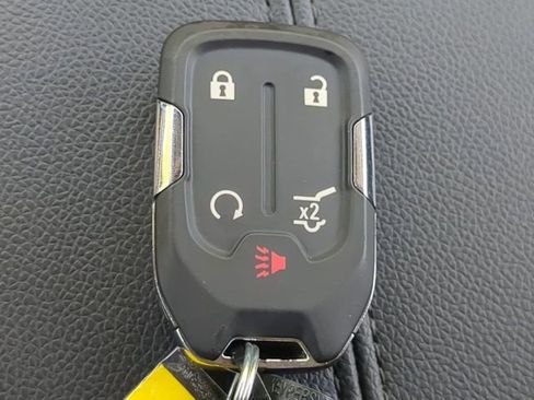 Used 2023 GMC Terrain SLT image 27