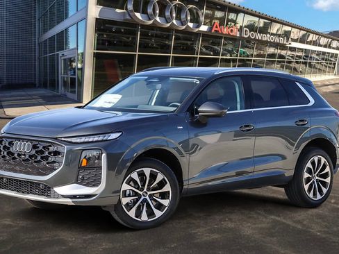 New 2026 Audi Q3 quattro 2.0T image 1