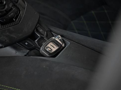 Used 2018 Lamborghini Aventador S AWD/4WD image 13