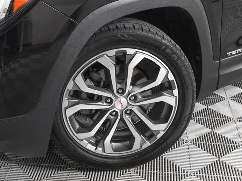 Used 2020 GMC Terrain SLT w/ Preferred Package FWD image 29
