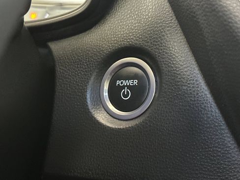 Used 2024 Toyota Corolla SE w/ SE Package AWD/4WD image 31