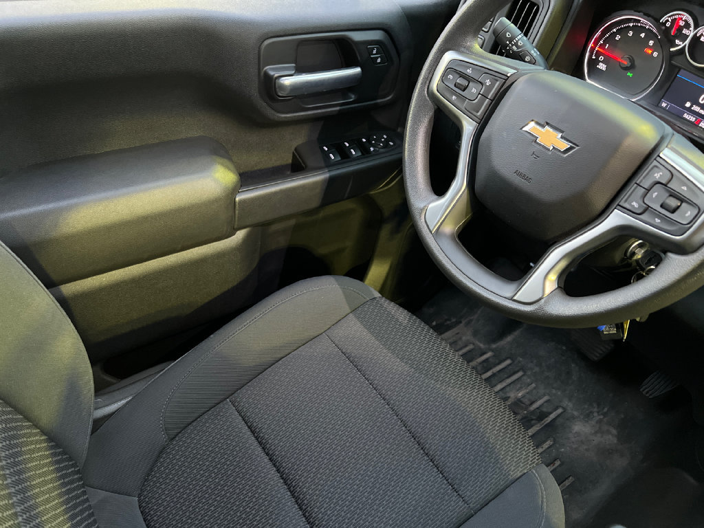 Used 2021 Chevrolet Silverado 2500 Custom w/ Custom Value Package AWD/4WD image 16