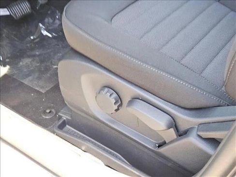 New 2024 Ford Edge SE w/ Black Appearance Package image 4