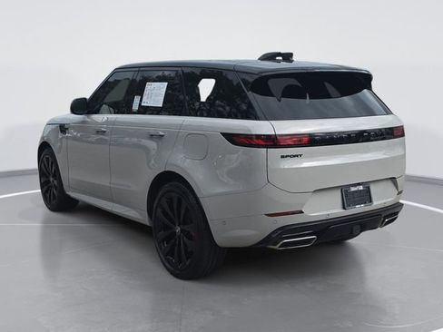 Used 2025 Land Rover Range Rover Sport Dynamic SE AWD/4WD image 5