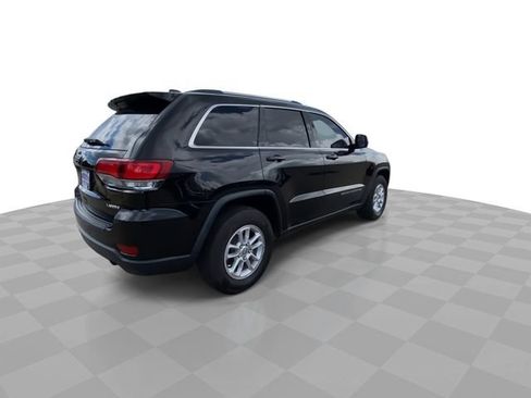 Used 2020 Jeep Grand Cherokee Laredo RWD image 2