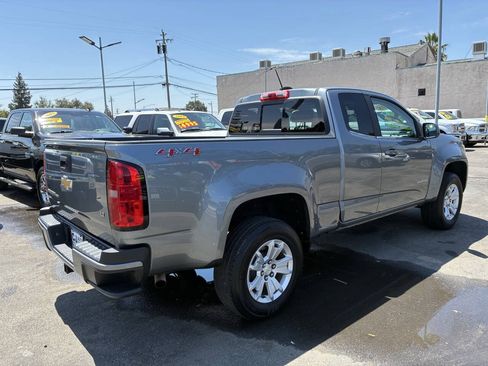 Used 2018 Chevrolet Colorado LT w/ LT Convenience Package AWD/4WD image 2