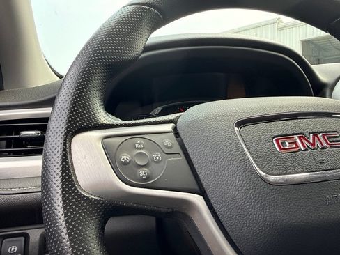 Used 2022 GMC Acadia SLE w/ Driver Convenience Package AWD/4WD image 19