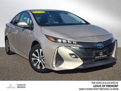 Used 2021 Toyota Prius Prime XLE image 1