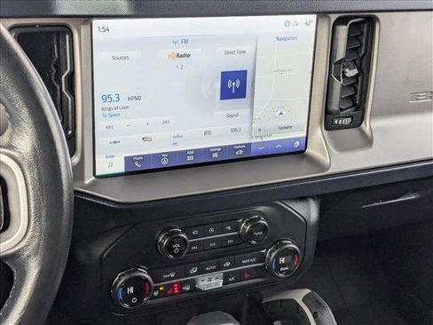 Used 2021 Ford Bronco Outer Banks image 18