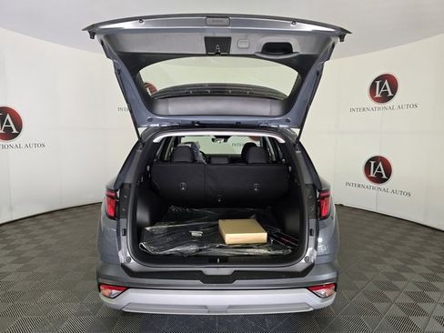 New 2026 Hyundai Tucson SE image 8