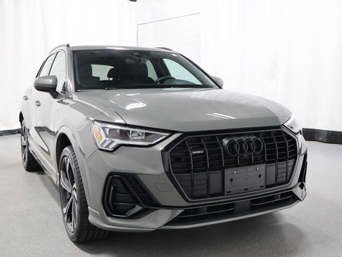 Used 2023 Audi Q3 2.0T Premium Plus w/ Premium Plus Package AWD/4WD image 12