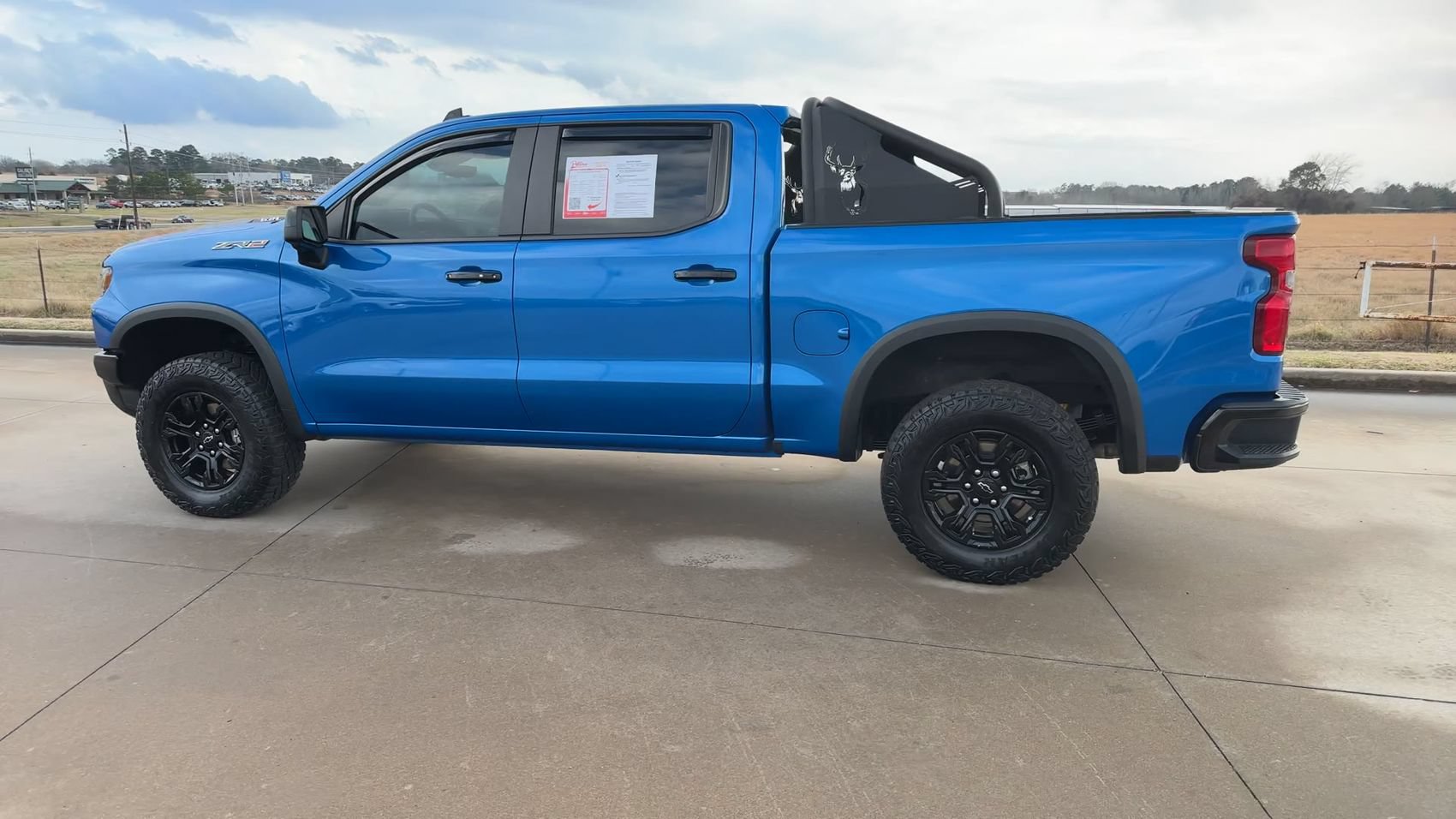 Used 2024 Chevrolet Silverado 1500 ZR2 w/ Technology Package AWD/4WD image 5